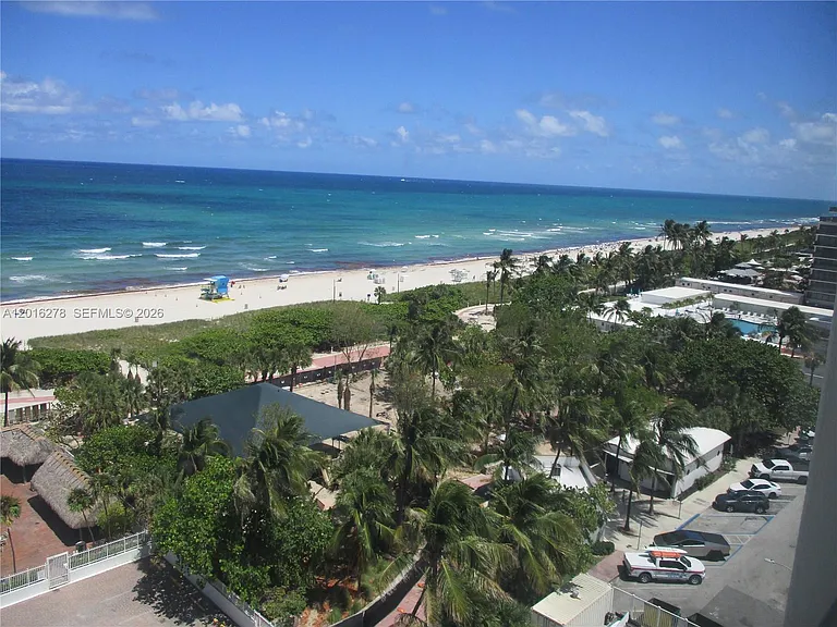 5313 Collins Ave #1111 — Photo 5