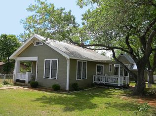 501 Post Oak Rd, Fredericksburg, TX 78624