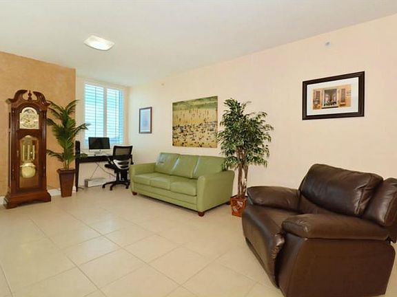 3rd image of 800 N Tamiami Trl Unit 1104