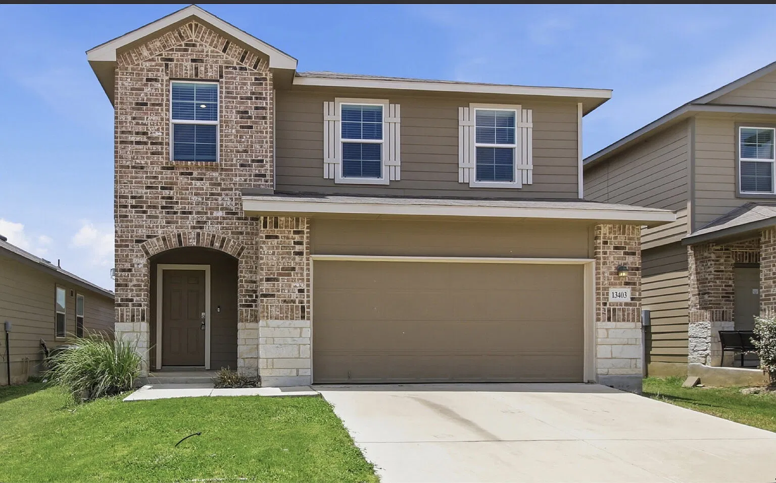 4 bed, 2.5 bath, 1931 sqft, $1,795 — Photo 1