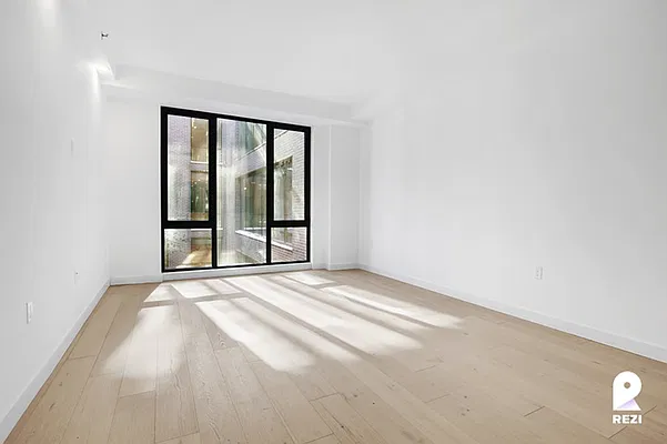 Rented by REZI | media 3