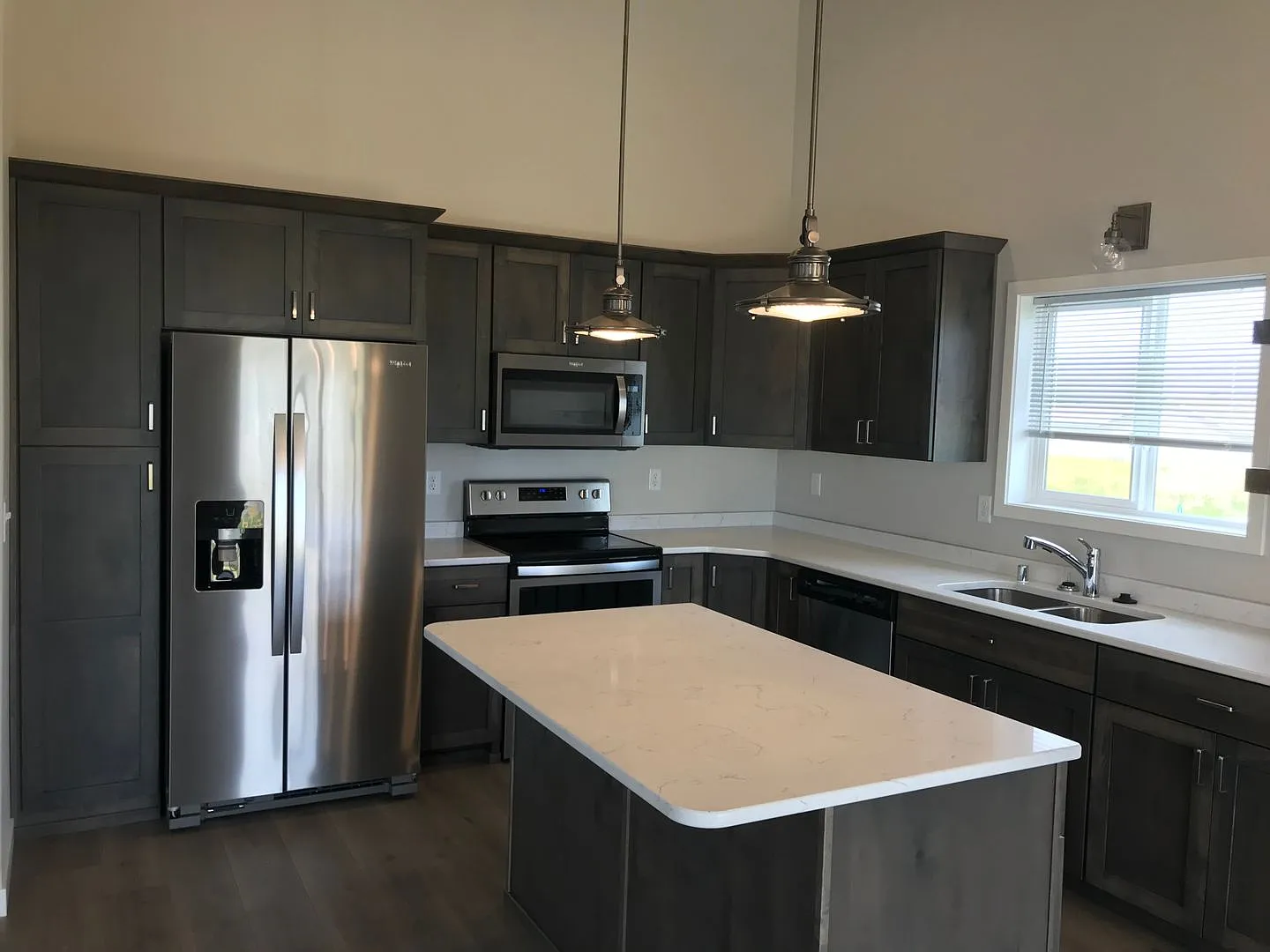 3 Bed 3 Bath Single Family Home — Photo 2