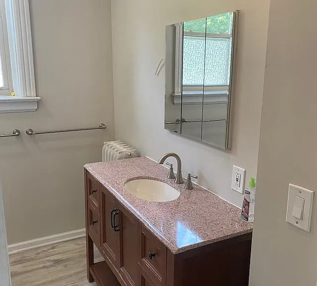 1573 Tibbits Ave — Photo 5