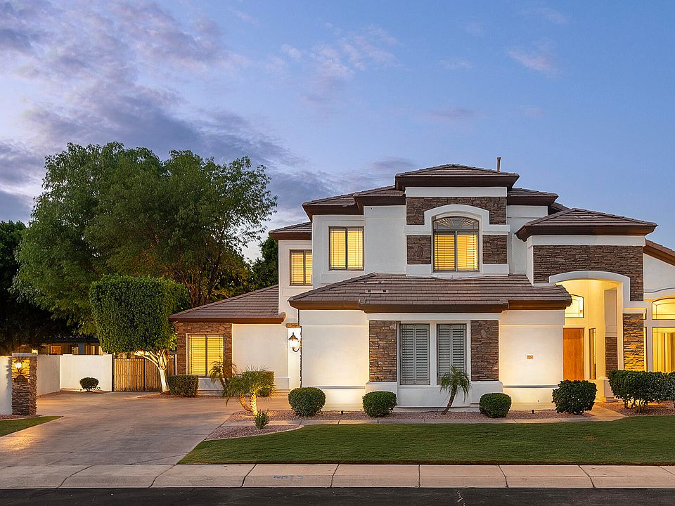 1st image of 1252 E SHAMROCK Street