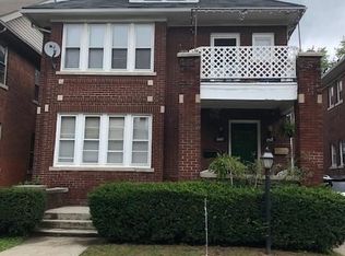 960 Nottingham Rd, Grosse Pointe Park, MI 48230