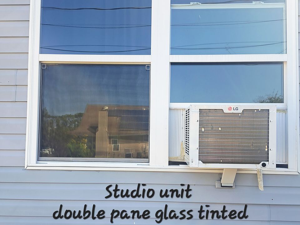 8,000 BTU energy-efficient AC & Heat window unit, 4 months old, remote included with Wifi capabilities. The window unit has a strong safety bracket.