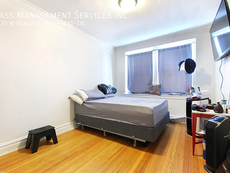 5135 W Windsor Ave #1W — Photo 3