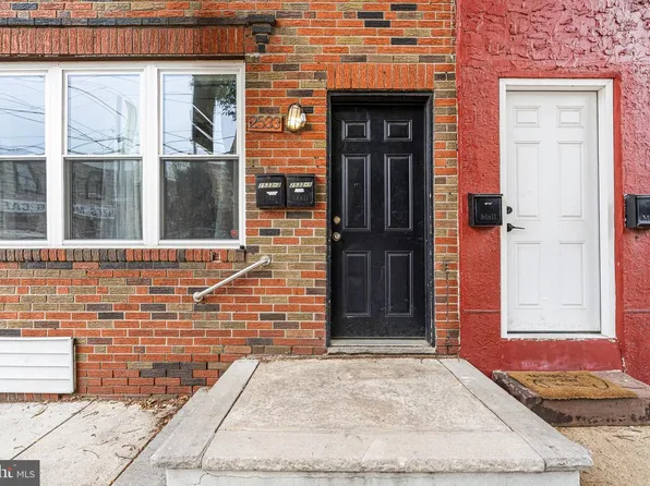 2533 S 13th St, Philadelphia, PA 19148