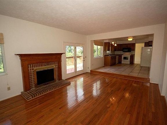 2nd image of 9604 Lackawana Ct