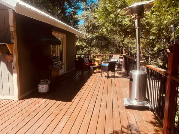 22361 Hells Hollow Rd #B, Groveland, CA 95321