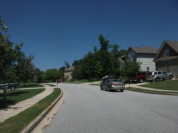 5th image of 3655 Chestnut Meadows Dr