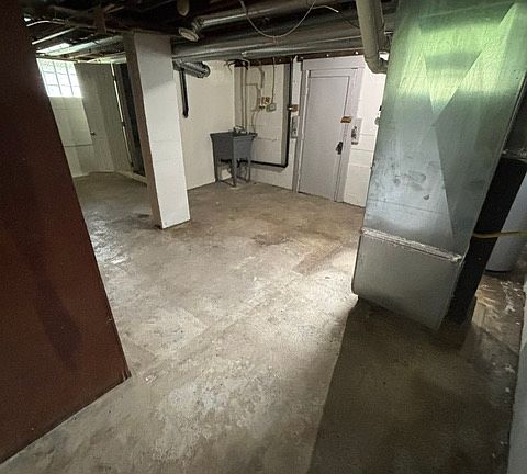 5th image of 3296 Babcock Blvd