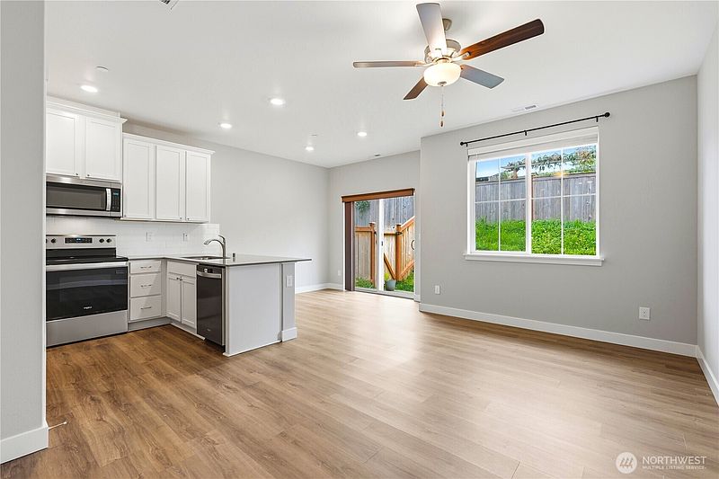 5th image of 8405 Gilman Way