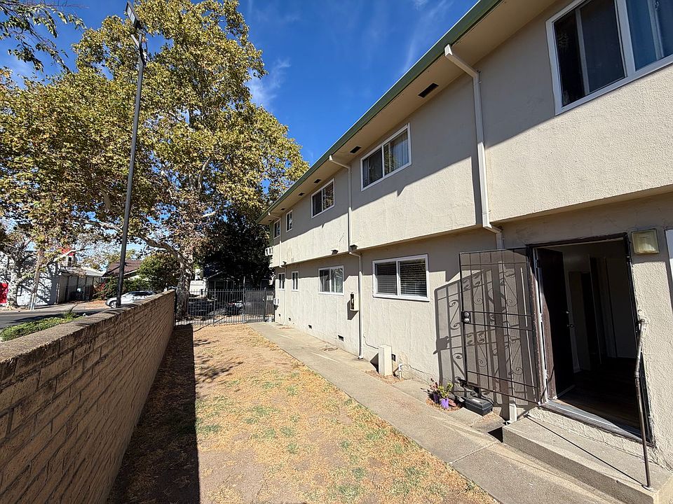 1st image of 2417 26th St APT 2