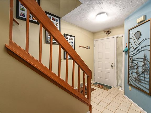 3rd image of 7468 Millrace Ln