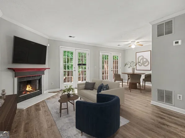 2058 Charter Ln, Lithonia, GA 30058