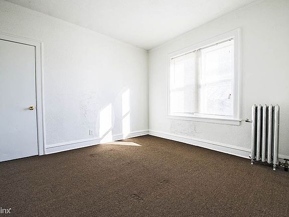 8056 S Drexel Ave Apartments Chicago Bedroom_04
