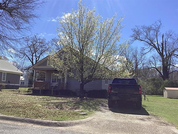 4th image of 2416 35th St