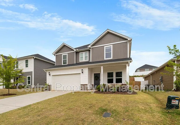320 Lavinia Cir — Photo 3