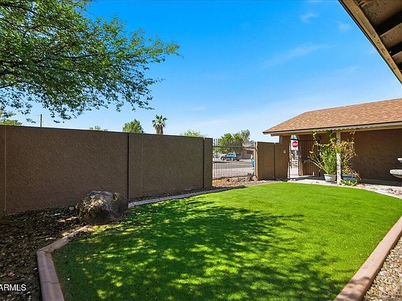 5th image of 686 W 22ND Avenue