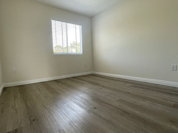 2nd image of 1929 Echo Park Ave APT 302