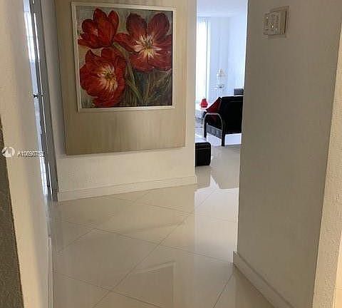4th image of 19370 Collins Ave APT 414