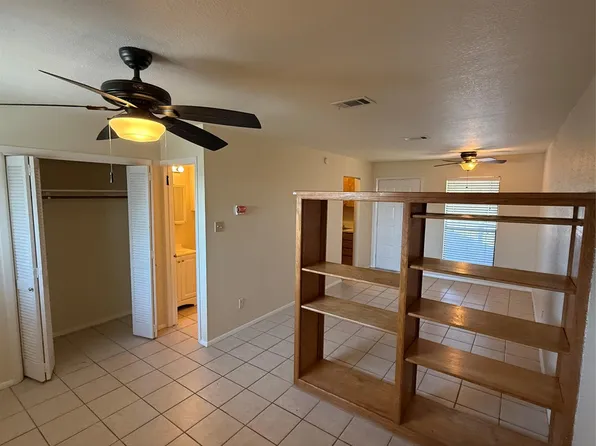 4701 Red River St APT 301, Austin, TX 78751