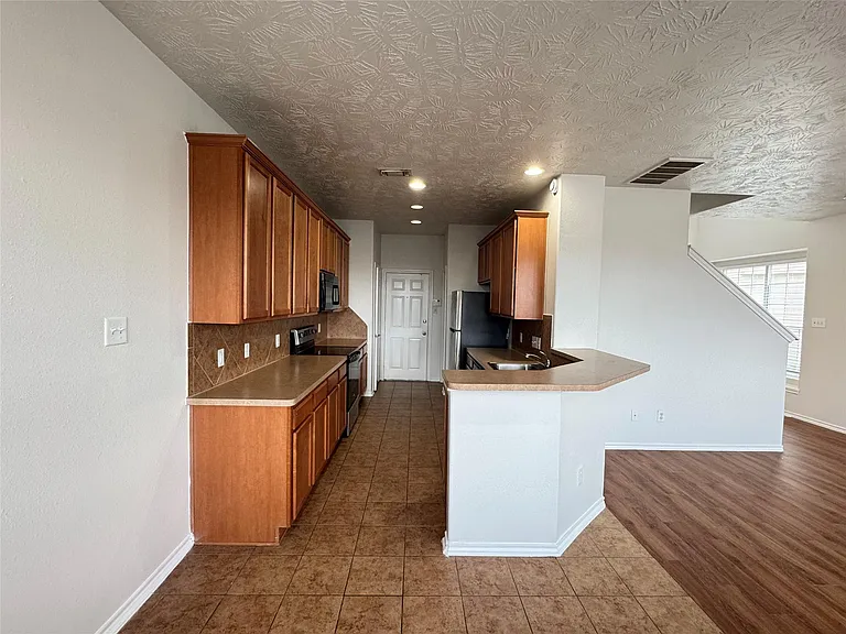 11531 Jacinth Ct — Photo 9