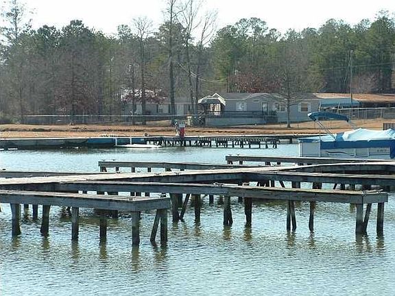 5th image of 231 Paradise Point Dr