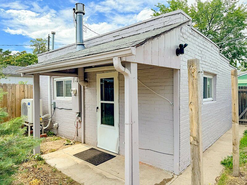 1st image of 137 1/2 Elati St