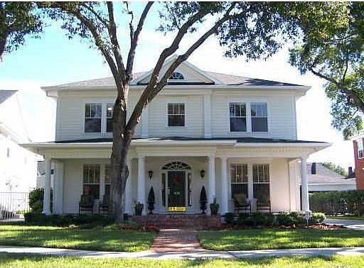 1st image of 808 S Poinsettia Dr