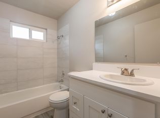 7917 SE King Rd #4, Portland, OR 97222