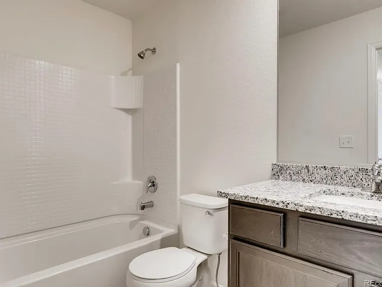 362 Spruce St — Photo 7