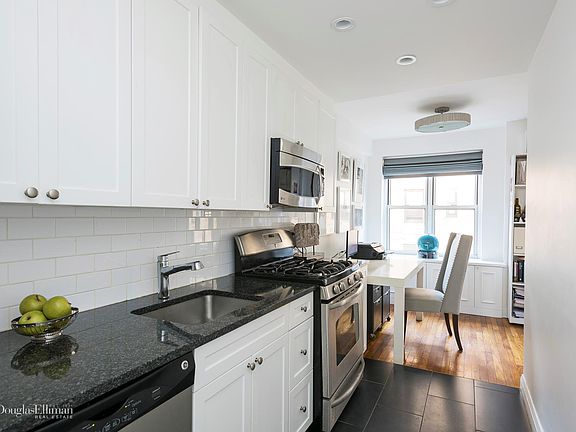 4th image of 424 E 52nd St APT 9E