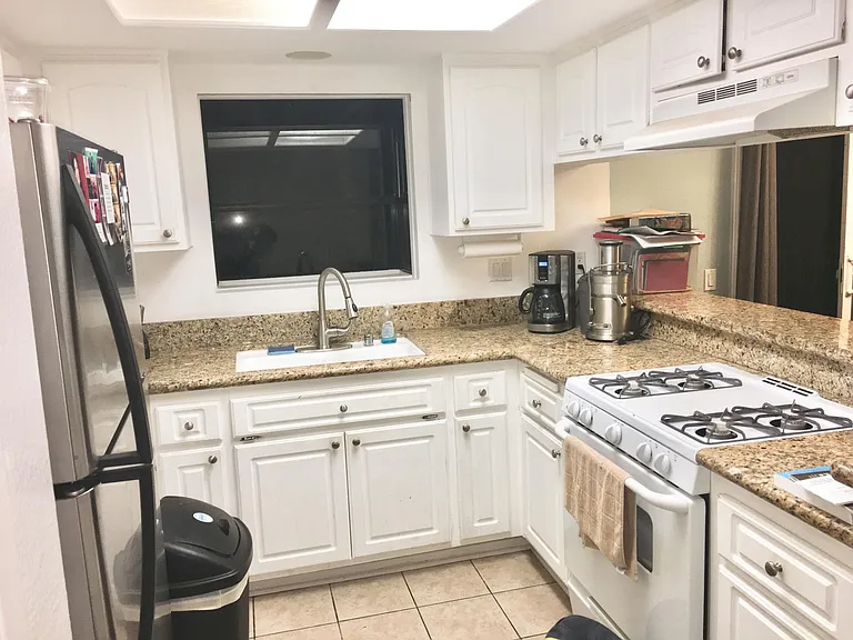 Kitchen with all appliances included