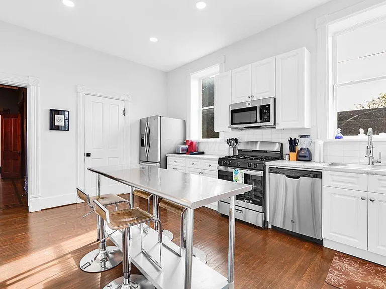 1187 S High St — Photo 13