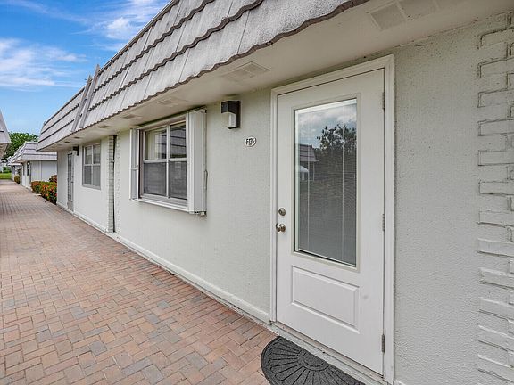 3rd image of 135 Valencia #F