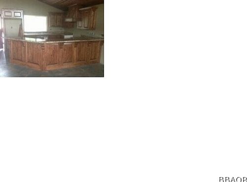 2nd image of 714 Villa Grv