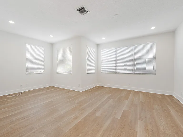 601 Resort Ln — Photo 13