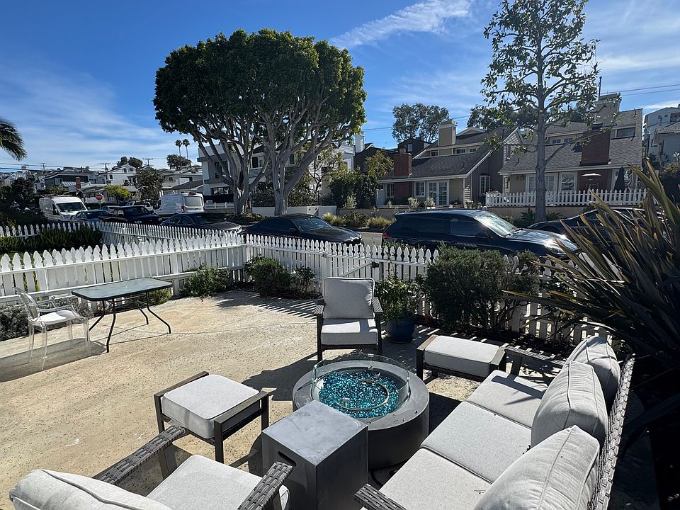 1st image of 511 Poinsettia Ave