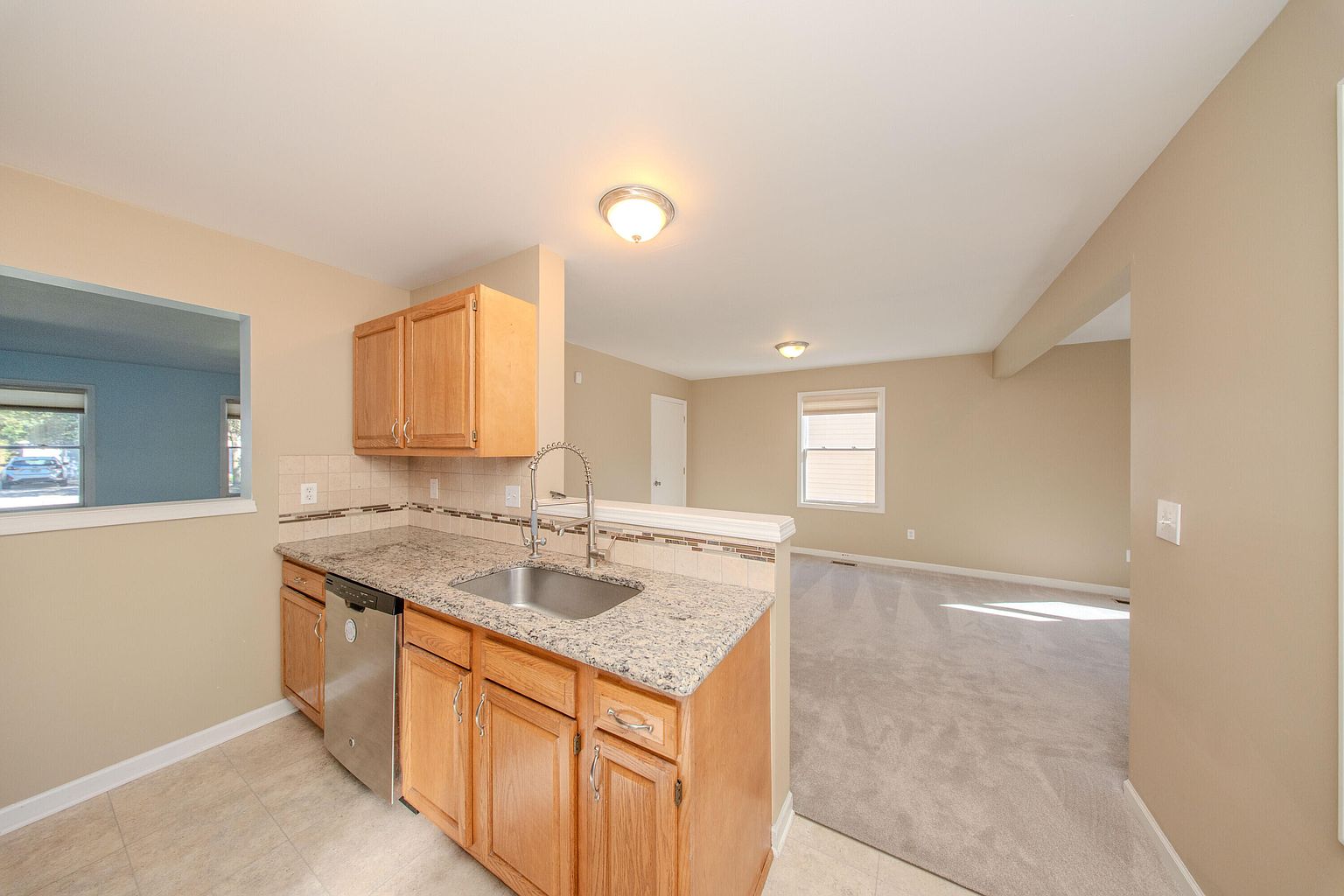 608 Silman St, photo 27