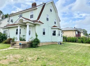 27 Gladys Ave, Hempstead, NY 11550