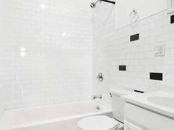 1347 Greene Avenue image 4 of 6