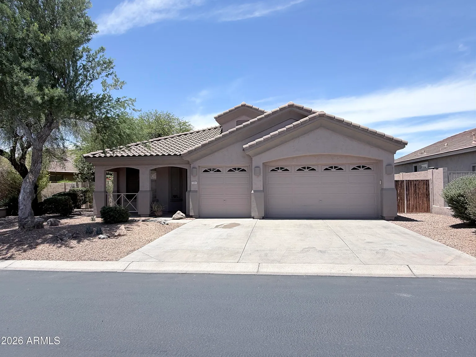 3 bed, 2.0 bath, 2276 sqft, $2,899 — Photo 1