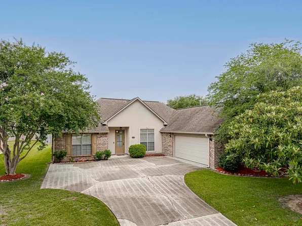 37136 Cobblestone Ave, Geismar, LA 70734