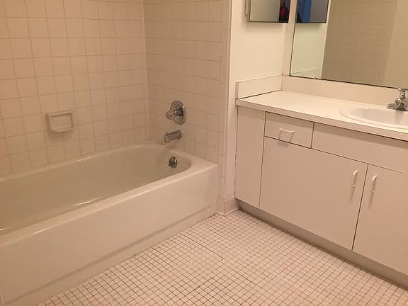 4th image of 29912 Tanglewood Dr #1