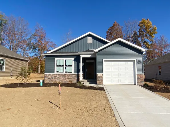 752 Kinsey St, Valparaiso, IN 46385