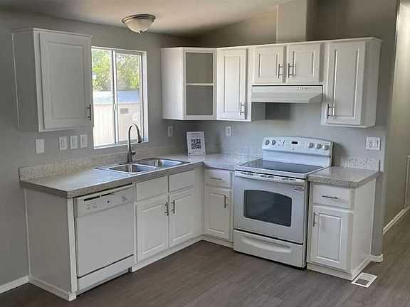 3rd image of 10960 N 67th Ave #93-3