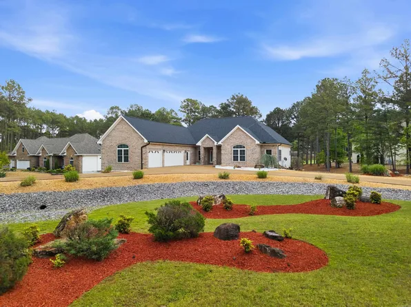 2 Alteza Dr, Hot Springs Village, AR 71909