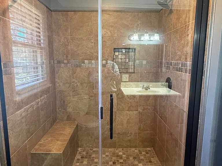 2109 Fleming St — Photo 5